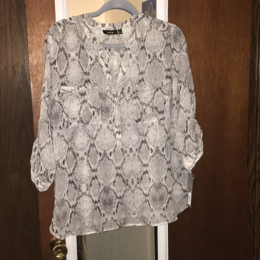 NWT! Blouse